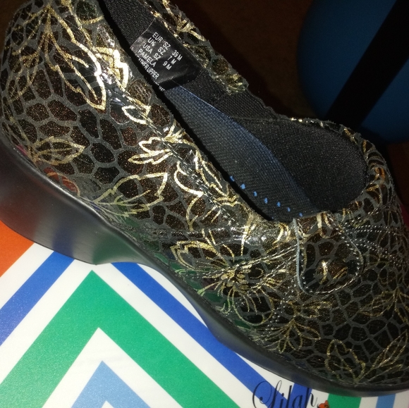 slip resistant women's mule clogg shoes - Picture 3 of 5